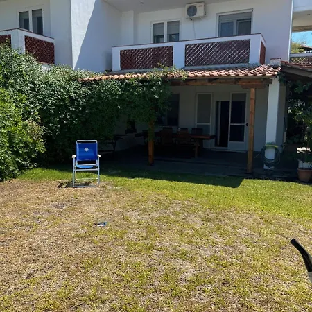 House Seafront Latoura Holiday home